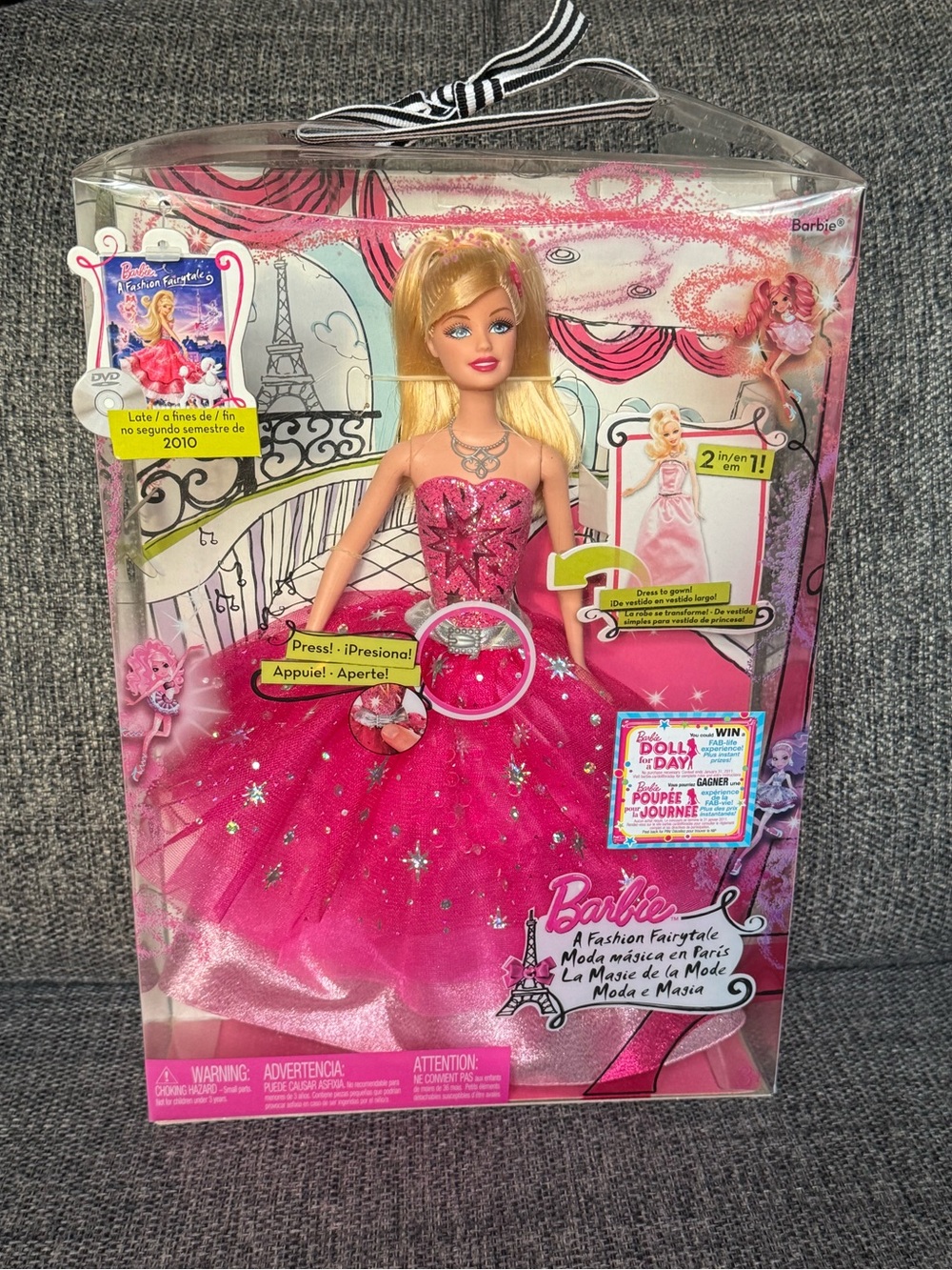 2009 Mattel Barbie A Fashion Fairytale doll 2 in 1
